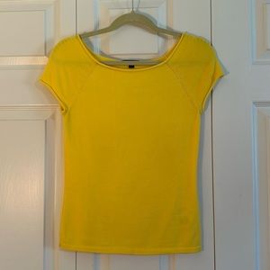 Lightweight short sleeve sweater top